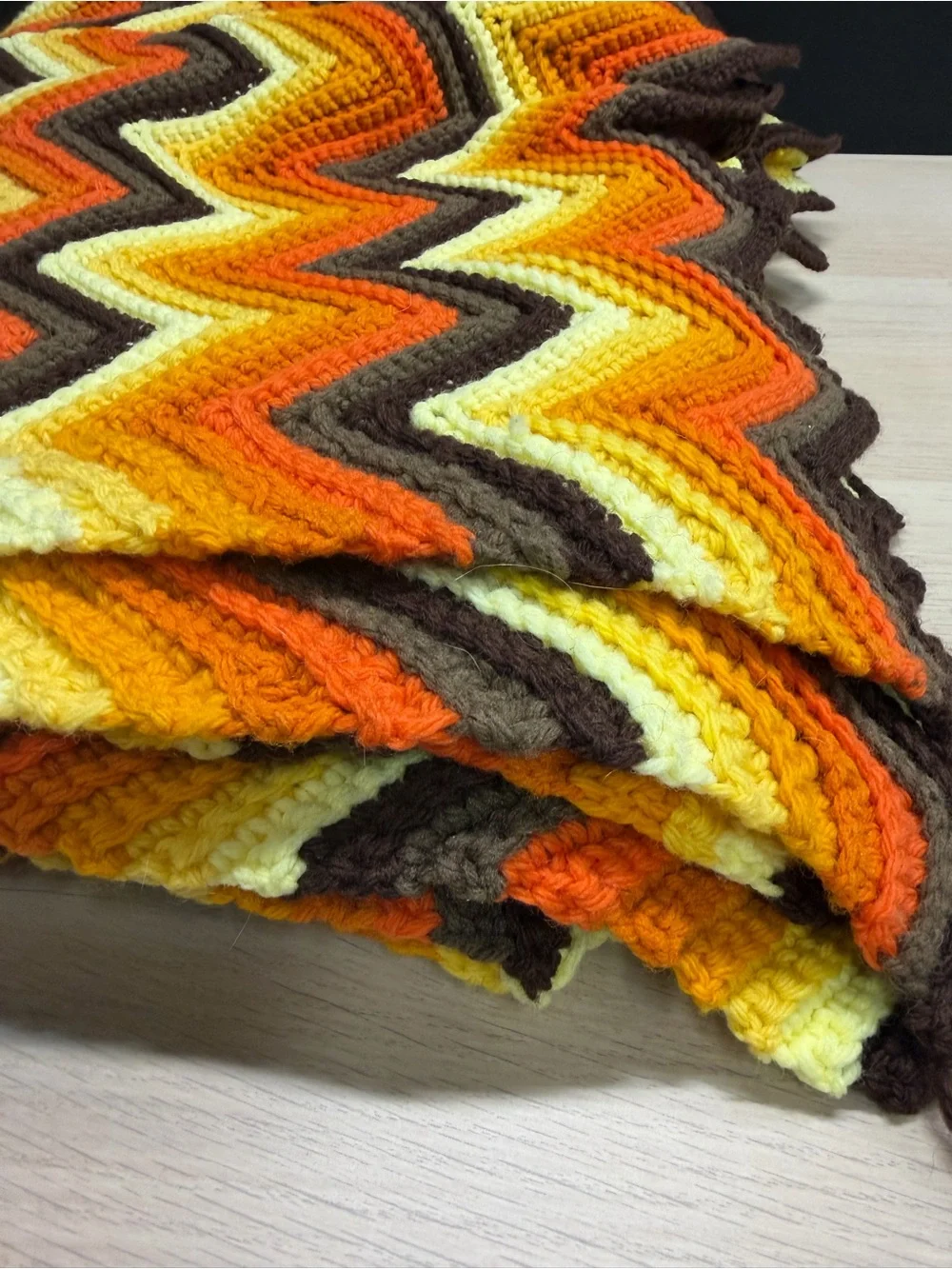 Vintage Handmade Zigzag Chevron afghan blanket autumn fall colors orange76x50